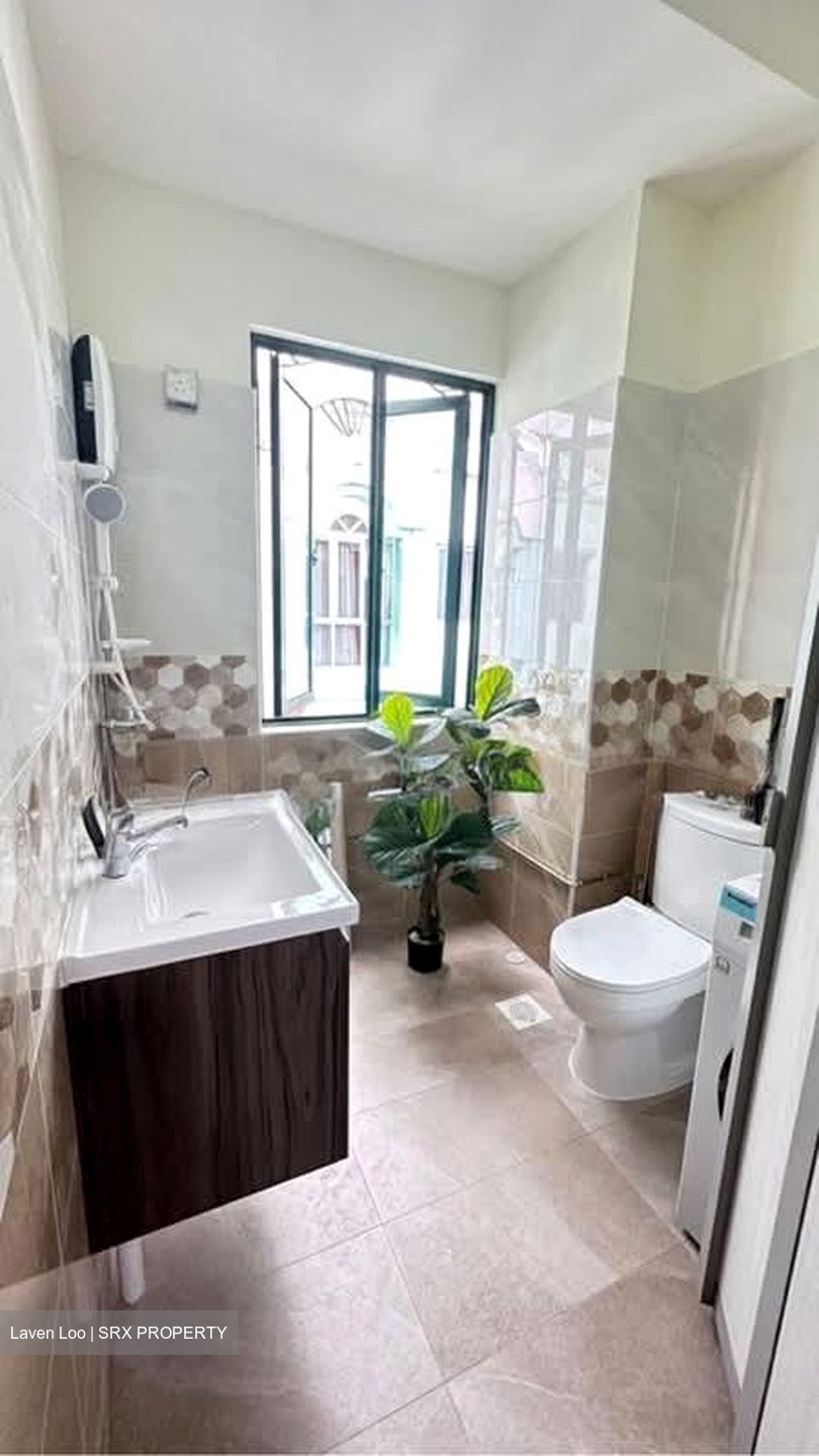 Tanah Merah Kechil Avenue (D16), Condominium #599199021